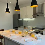 Luxury Lu דירה