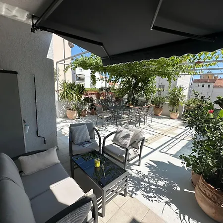 Luxury Lu Apartment